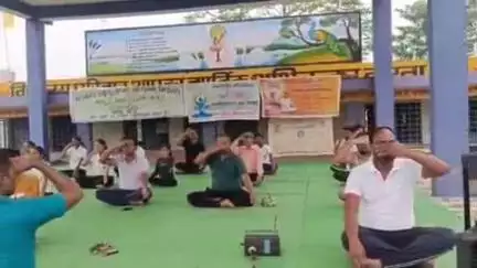 शहपुरा: शहपुरा नगर में अंतर्राष्ट्रीय योग दिवस पर अधिकारी, कर्मचारी व जनप्रतिनिधियों ने किया योग