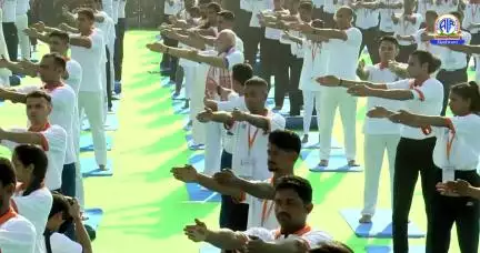 Yoga Day 2025: PM Narendra Modi Performs Common Yoga Protocol in Visakhapatnam