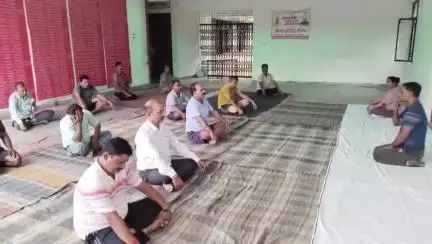 लालगंज: लालगंज में अंतर्राष्ट्रीय योग दिवस पर लोगों ने किया योगाभ्यास, लाभ एवं महत्व के बारे में साझा की गई जानकारियां
