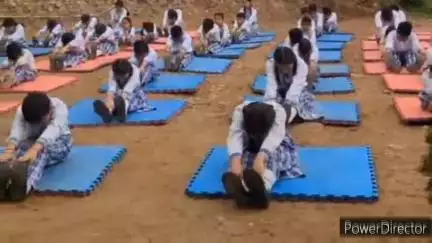 गलोड़: जिला के स्कूलों में मनाया अंतर्राष्ट्रीय योग दिवस, छोटे छात्रों से लेकर बड़ों तक ने किया योगाभ्यास