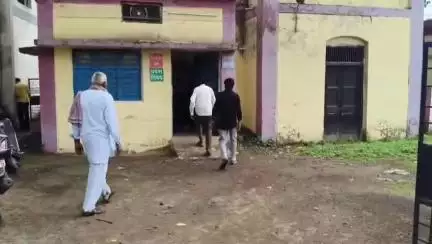 बड़वानी: ग्राम फत्यापुर में बाइक की टक्कर से घायल हुई महिला ने जिला अस्पताल में उपचार के दौरान तोड़ा दम