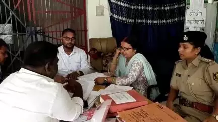समस्तीपुर: नगर थाने में जमीनी मामले को लेकर जनता दरबार का हुआ आयोजन, एक मामले की हुई सुनवाई