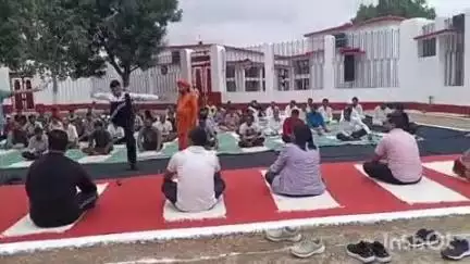 शाजापुर: जिला न्यायालय में मनाया गया 11वां अंतर्राष्ट्रीय योग दिवस, बताया गया योग का महत्व