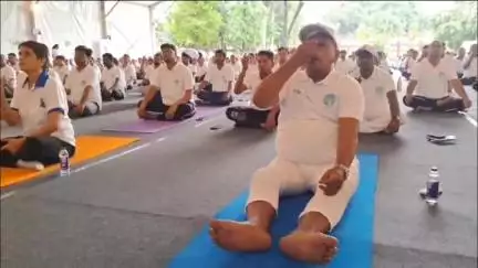 बोध गया: जय प्रकाश उद्यान में अंतर्राष्ट्रीय योग दिवस पर योग संगम कार्यक्रम आयोजित, केंद्रीय मंत्री जीतनराम मांझी हुए शामिल