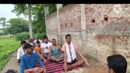 नगर नौसा: नगरनौसा के भाजपा कार्यालय में अंतर्राष्ट्रीय योग दिवस पर भाजपा कार्यकर्ताओं ने किया योग