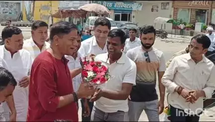 लक्सर: लक्सर पहुँचे हिंद मजदूर-किसान समिति के राष्ट्रीय अध्यक्ष ने जातिगत व्यवस्था और नशे के विरुद्ध बहिष्कार का ऐलान किया
