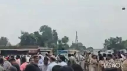 कटघोरा: भारी पुलिस बल के साथ इमली छप्पर चौक पहुंचा प्रशासन, कुसमुंडा प्रबंधक ने मकान तोड़ने का काम शुरू किया
