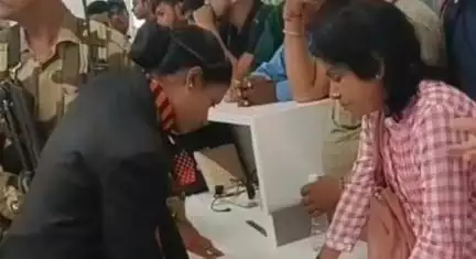 पटना ग्रामीण: एयर इंडिया की दो फ्लाइट बिना लगेज के पटना एयरपोर्ट पहुंची, यात्रियों ने किया हंगामा