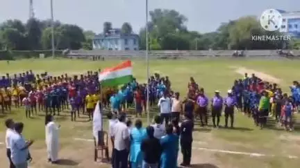 বাঁকুড়া ১: বড়জোড়া হাই স্কুল ময়দানে সুব্রত কাপ ফুটবল প্রতিযোগিতায় উপস্থিত তৃণমূল বিধায়ক সহ অন্যান্যরা