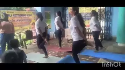 পুরুলিয়া ১: উত্তরায়ণের নতুন দিশার পক্ষ থেকে পালিত হল আন্তর্জাতিক যোগা দিবস বানি ক্লাব প্রাঙ্গণে