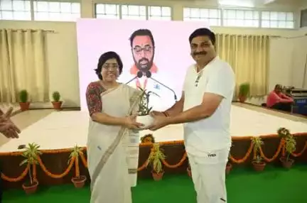 हर सुबह योग, हर दिन नई प्रेरणा
बरेका में महाप्रबंधक श्री नरेशपाल सिंह के नेतृत्व में विभिन्न स्थानों पर उत्कृष्ट योग प्रशिक्षकों के द्वारा योगाभ्यास कार्यक्रम सम्पन्न
#IDY2025
#railminindia #moayush