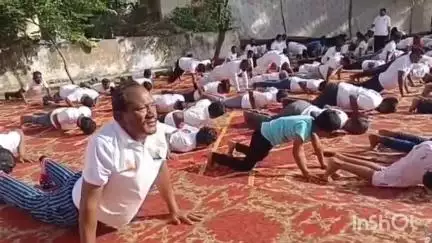 ಔರಾದ್: ಸರ್ವರೋಗಕ್ಕೂ ಯೋಗದಲ್ಲಿ ಪರಿಹಾರ ; ನಗರದಲ್ಲಿ ಶಾಸಕ ಚವ್ಹಾಣ್