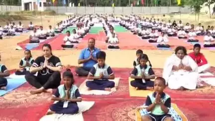 குடியாத்தம்: என் குழந்தைகளுக்கு ஸ்பைடர்மேன் சூப்பர் மேன் தெரியாது ஆனால் ஜெய் அனுமன் தெரியும் குடியாத்தம் காக்கா தோப்பில் நடிகை நமீதா பேட்டி