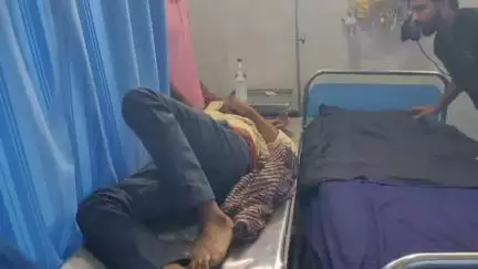 कवर्धा: ग्राम भागूटोला में स्वयं की बाइक से गिरने पर एक व्यक्ति गंभीर रूप से घायल, अस्पताल में कराया गया भर्ती