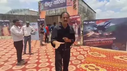 संभल: बेहजोई रोड पर नगर पालिका ने 'ऑपरेशन सिंदूर' की स्मृति में सिंदूर वाटिका में DM और SP के साथ 108 पौधों का रोपण किया