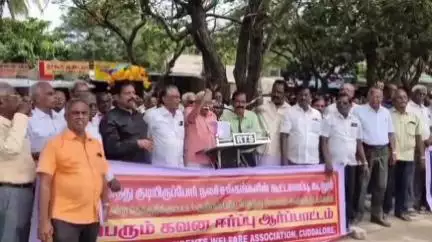 கடலூர்: 2 லட்சம் மக்களை புறக்கணித்துவிட்டு கடலூரின் பேருந்து நிலையத்தை குறிஞ்சிப்பாடி தொகுதிக்குள் கொண்டு செல்வதா?, கடலூர் மக்கள் ஆதங்கம் #localissue
