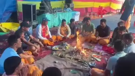 कर्णप्रयाग: सुनाली गांव में आयोजित रामलीला मंचन का राजतिलक, हवन पूजा के साथ हुआ समापन; सैकड़ों राम भक्त रहे मौजूद