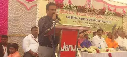 ಹನೂರು: ಜುಲೈ 1ರಿಂದ ಪತ್ರಕರ್ತರಿಗೆ ಉಚಿತ ಬಸ್ ಪಾಸ್ ಹಾಗೂ ಆರೋಗ್ಯ ಸಂಜೀವಿನಿ ಯೋಜನೆಗೆ ಸಿಎಂ‌ ಚಾಲನೆ: ಮಹದೇಶ್ವರಬೆಟ್ಟದಲ್ಲಿ ಕೆ ವಿ ಪ್ರಭಾಕರ್