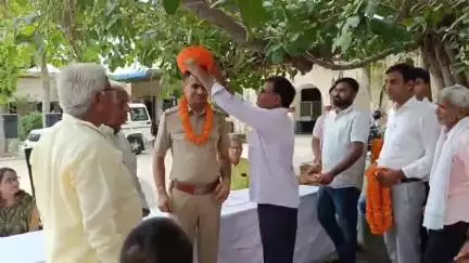 चिड़ावा: चिड़ावा में दलीप हत्याकांड का खुलासा करने वाली पुलिस टीम का समाज के लोगों ने किया सम्मान