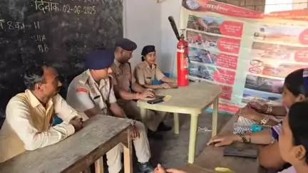 बनमा इटहरी: प्राथमिक विद्यालय मकदमपुर में बाढ़ व अग्नि सुरक्षा को लेकर जागरूकता अभियान
