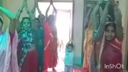 करपी: योग दिवस पर रोहाई पंचायत में जीविका दीदियों ने किया योगाभ्यास