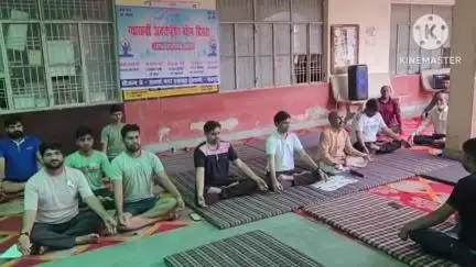 किशनी: तहसील परिसर में उपजिलाधिकारी की अध्यक्षता में किया गया योग शिविर का आयोजन