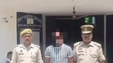 मनकापुर: मोतीगंज पुलिस ने गैंगस्टर एक्ट के वांछित अभियुक्त को वीरेपुर मुरावनपुरवा से किया गिरफ्तार