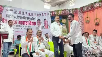 घाटंजी: बाळकृष्ण मंगलम येथे पार पडली काँग्रेसची आढावा बैठक, आमदार बाळासाहेब मांगुळकर यांच्यासह अनेक मान्यवरांची उपस्थिती