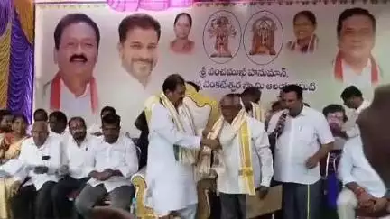 కామారెడ్డి: దేవాలయాల అభివృద్ధికి రాష్ట్ర ప్రభుత్వం కృషి చేస్తుంది: పట్టణంలో రాష్ట్ర ప్రభుత్వ సలహాదారుడు షబ్బీర్ అలీ