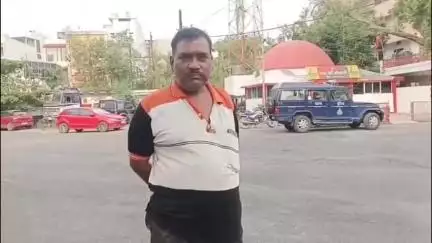 बजरहा टोला निवासी व्यक्ति ने बेटे पर लगाया नशे में धुत होकर घर में हंगामा व तोड़फोड़ करने का आरोप, थाने में दी तहरीर