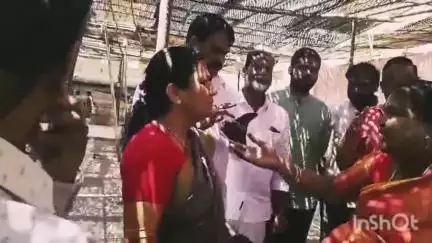 భద్రకాళి దేవాలయంలో రాష్ట్ర ప్రభుత్వ బంగారు బోనం సమర్పణ నిర్ణయాన్ని తీవ్రంగా ఖండించిన బీజేపీ నాయకులు