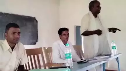 शेखोपुर सराय: शेखोपुर सराय नगर पंचायत के सफाई कर्मियों की बैठक ऐक्टू जिला संयोजक द्वारा आयोजित
