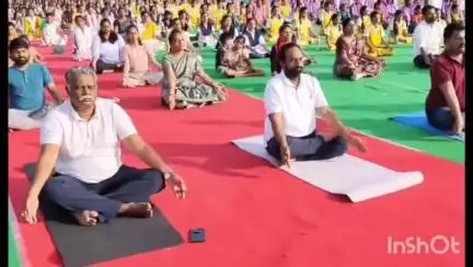 యోగాను జీవితంలో భాగం చేసుకోవాలి మాచర్ల ఎమ్మెల్యే జూలకంటి బ్రహ్మారెడ్డి