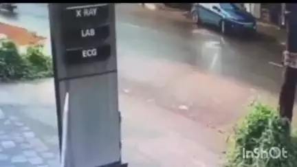 തിരൂര്‍: വളാഞ്ചേരി ബാവപടിയിൽ കാറിൽ ബൈക്കിടിച്ച് അപകടം, ഒരാൾക്ക് പരിക്ക്, സി.സി.ടി.വി ദൃശ്യം