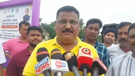 ପିପିଲି: ସ୍ଥାନୀୟ ଜବାହର ହାଇସ୍କୁଲ ପଡିଆରେ ଆନ୍ତର୍ଜାତୀୟ ଯୋଗ ଦିବସ ପାଳିତ, କାର୍ଯ୍ୟକ୍ରମରେ ଯୋଗଦେଇ ପ୍ରତିକ୍ରିୟା ରଖିଲେ ସ୍ଥାନୀୟ ବିଧାୟକ