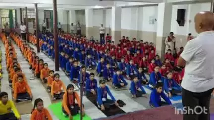 पालमपुर: भारत विकास परिषद शाखा पालमपुर ने विश्व योग दिवस पर न्यूगल स्कूल में योग शिविर का आयोजन किया
