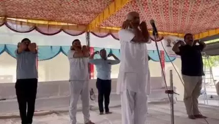 पोरसा: विश्व योग दिवस पर BEO के सान्निध्य में पोरसा गल्ला मंडी में सैकड़ों बच्चों ने किया योगाभ्यास
