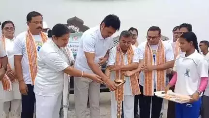 সোনামুড়া: মেলাঘর নির্রমহলে উদযাপিত হলো ১১ তম আন্তর্জাতিক যোগা দিবস উপস্থিত মন্ত্রি সহ সংসদ