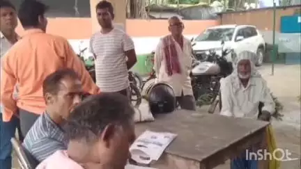 मांझी: मांझी थाना परिषद में लगा जनता दरबार, लोगों की सुनी गईं फरियादें