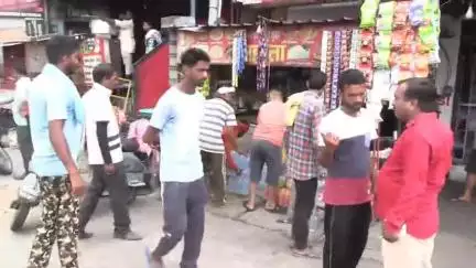 ऊना: ऊना नगर निगम ने अतिक्रमण के खिलाफ की सख्त कार्रवाई, हाईवे किनारे से हटाया दुकानदारों का सामान