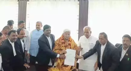 ರಾಯಚೂರು: ನಗರದಲ್ಲಿ ಕಾನೂನು ಸಚಿವ ಎಚ್ ಕೆ ಪಾಟೀಲರಿಗೆ ವಕೀಲರಿಂದ ಮನವಿ; ಏನು ಗೊತ್ತಾ