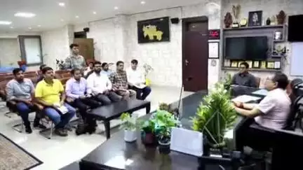 चास: बोकारो उपायुक्त की पहल से 108 एंबुलेंस सेवा बहाल, हड़ताल से कर्मी काम पर लौटे