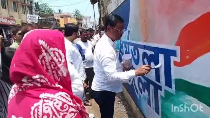 বর্ধমান ২: একুশে জুলাই কে কেন্দ্র করে দেওয়াল লিখন ও আলোচনা বৈঠক উপস্থিত বিধায়ক বর্ধমান ২ব্লকে