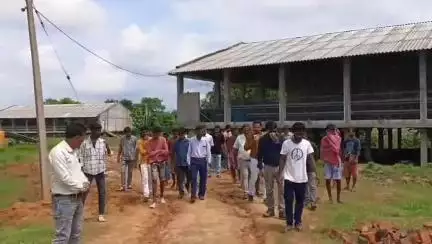 বিশালগড়: পোল্ট্রি ফার্ম বন্ধ করতে আরো একমাস সময় পেলেন বিজেপির নেতা,ঘটনা বড়জলা এলাকায় #jansamasya