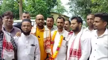 হাইলাকান্দি: টান্টু জিপির পঞ্চায়েত সদস্যদেরকে উন্নয়ন মূলক কাজে ঝাপিয়ে পড়তে আহবান জানান
ZPMদিলোয়ার হুসেন বড়ভুইয়া