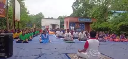 ଲୋଇସିଂହା: ଆଗଲପୁର ବ୍ଲକ ପ୍ରଶାସନ ପକ୍ଷରୁ ଏକାଦଶ ଅନ୍ତର୍ଜାତୀୟ ଯୋଗ ଦିବସ ପାଳିତ