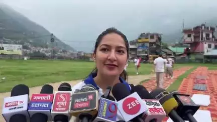 भुंतर: 11वें अंतर्राष्ट्रीय योग दिवस पर आयुष विभाग द्वारा कार्यक्रम का आयोजन