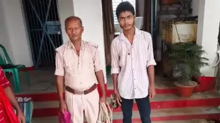 डुमरा: पुलिस ने पॉक्सो एक्ट के एक आरोपी को किया गिरफ्तार