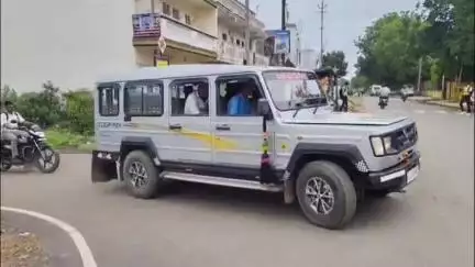 દાહોદ: દાહોદ જિલ્લાના ડુંગરી સહિત 263 ગ્રામ પંચાયતની ચૂંટણી માટે સાહિત્ય અને સાધનો વિતરણ કરાયા