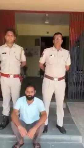 बानसूर: बानसूर थाना पुलिस ने कार्रवाई करते हुए राजकार्यों में बाधा डालने के मामले में 1 व्यक्ति को किया गिरफ्तार